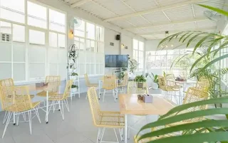 Маланг: RedDoorz Plus near Malang Airport