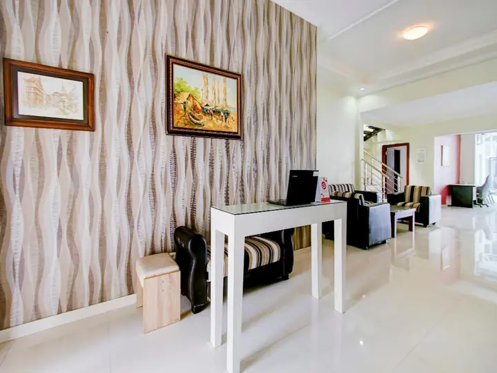 Маланг: OYO 90006 Dieng Ellen s House Syariah