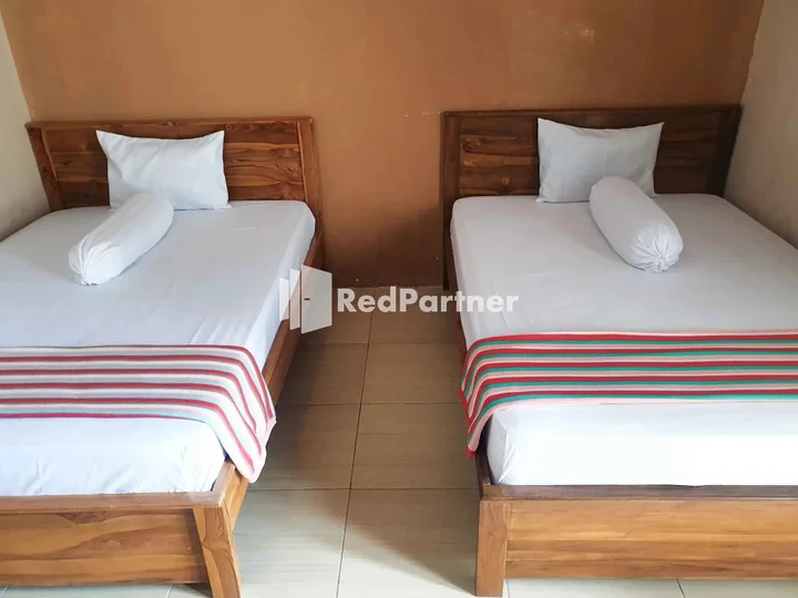Рутенг: Hotel Gloria Borong RedPartner