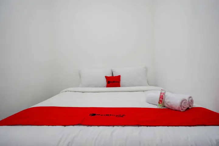 Семаранг: RedDoorz near GOR Jatidiri Semarang