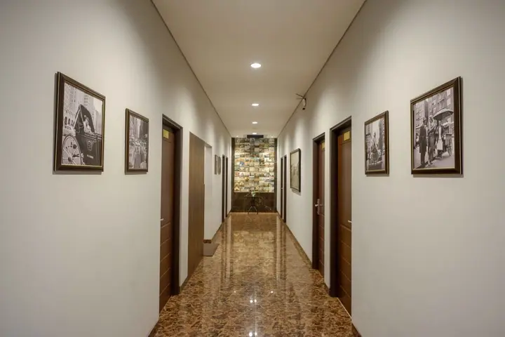 Семаранг: Sans Hotel Empress Simpang Lima