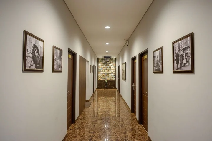 Семаранг: Sans Hotel Empress Simpang Lima