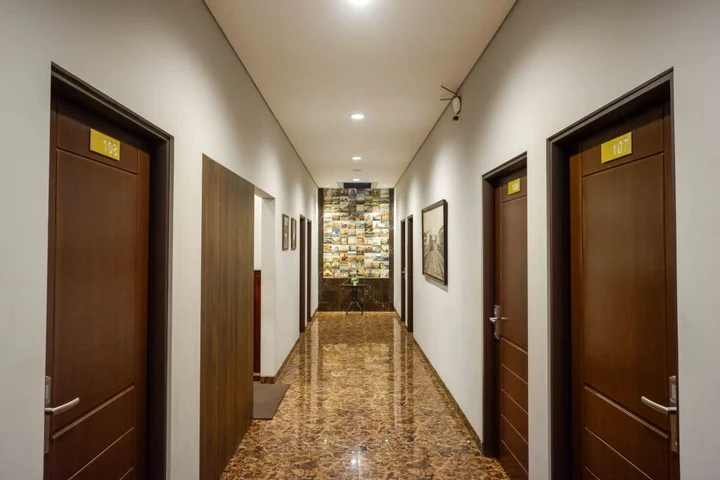 Семаранг: Sans Hotel Empress Simpang Lima