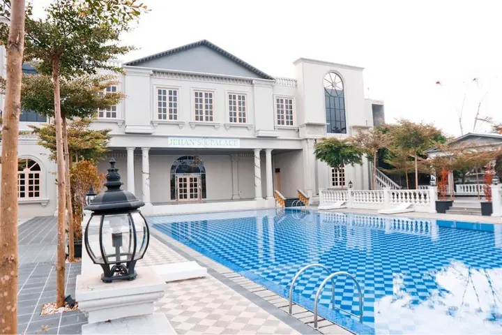 Кунинган: De Jehan s Hotel