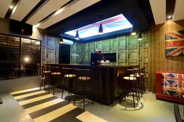 Кунинган: De Jehan s Hotel