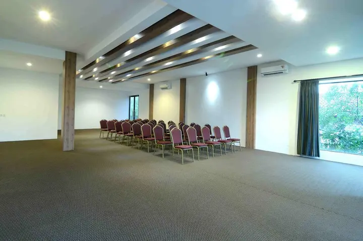 Кунинган: De Jehan s Hotel