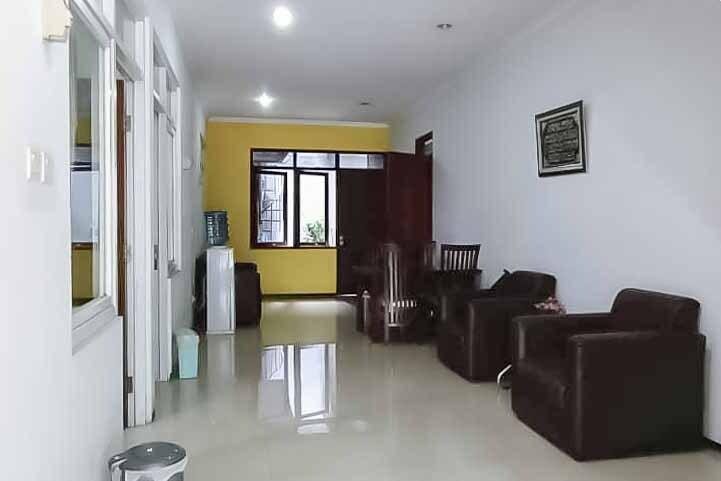 Тангеранг: Aimer Guest House Syariah Redpartner(Former Aimer Guest House Syariah)
