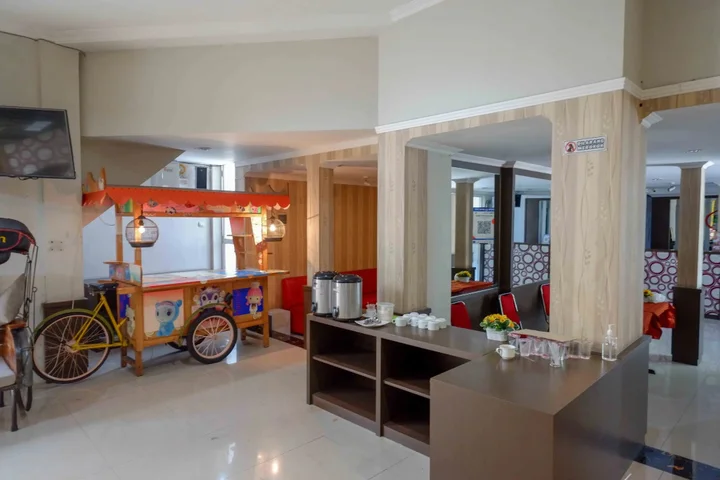 Батуретно: RedDoorz Syariah near Museum Wayang Kekayon