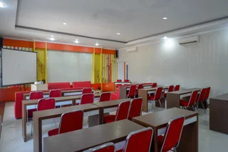 Батуретно: RedDoorz Syariah near Museum Wayang Kekayon
