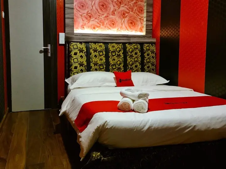 Батам: RedDoorz Plus near Nagoya Hill Batam 6