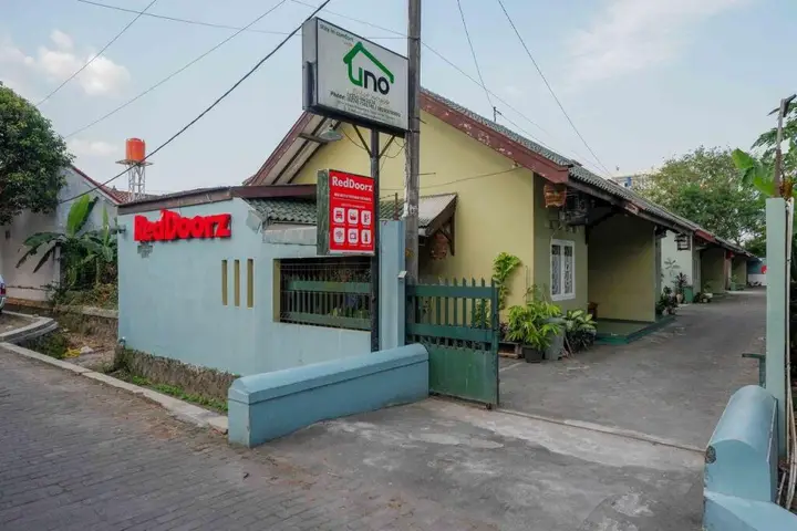 RedDoorz near Institut Pertanian Yogyakarta — фото 1
