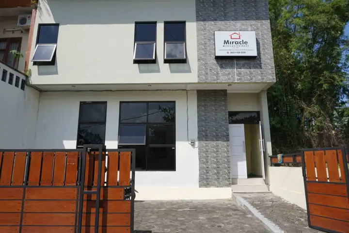Miracle Boarding House RedPartner — фото 1