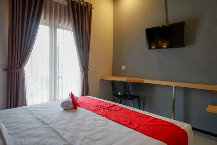 RedDoorz Syariah @ Jalan Sultan Agung Tegal — фото 2