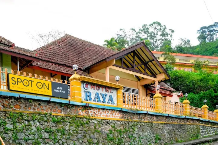 Магетан: OYO Life 2638 Hotel Raya