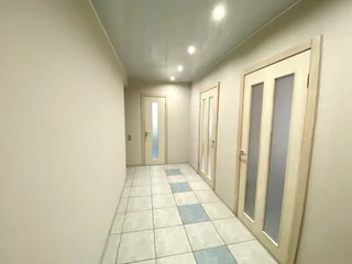 Бердск: Dvuhkomnatnaya Kvartira Karla Marksa 22 Apartments