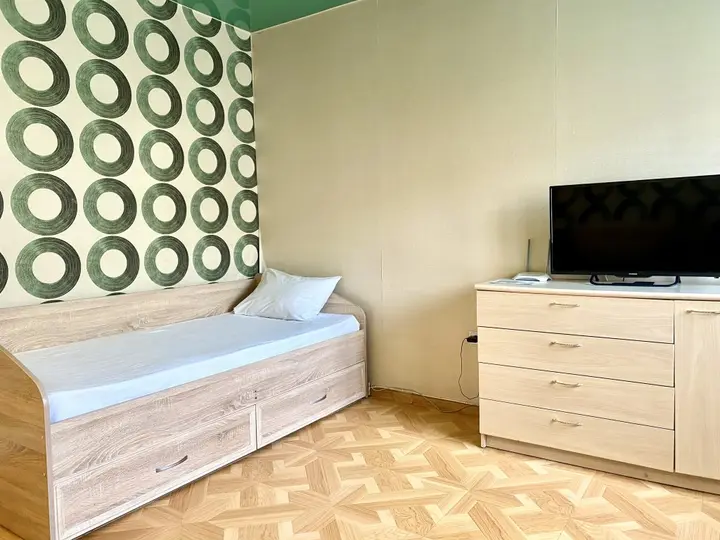Бердск: Dvuhkomnatnaya Kvartira Karla Marksa 22 Apartments