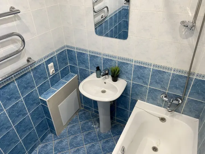 Бердск: Dvuhkomnatnaya Kvartira Karla Marksa 22 Apartments