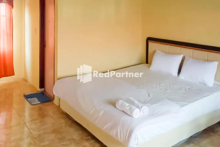 Озеро Тоба: Penginapan Roganda RedPartner