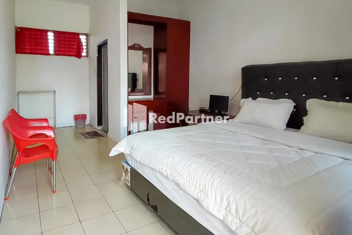 Озеро Тоба: Bernard Guest House & Resto RedPartner