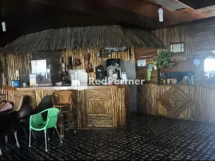 Озеро Тоба: Bernard Guest House & Resto RedPartner