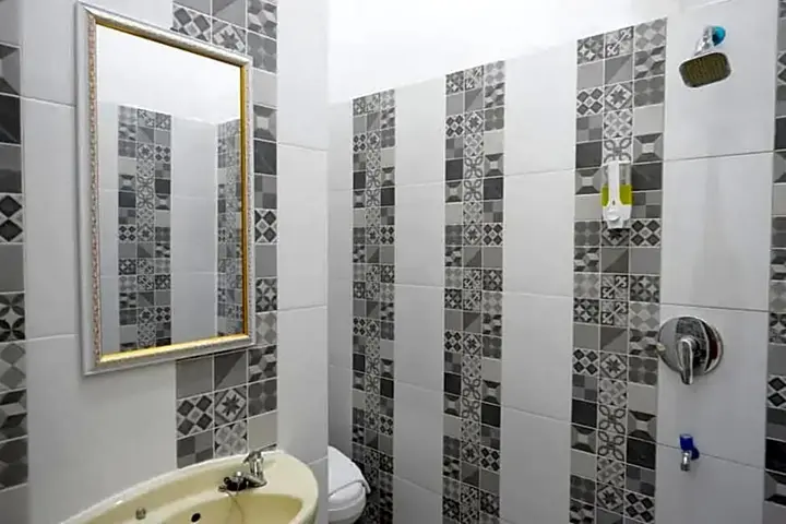 Суракарта: RedDoorz near Stasiun Purwosari