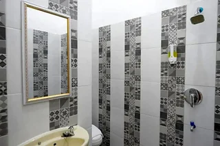 Суракарта: RedDoorz near Stasiun Purwosari