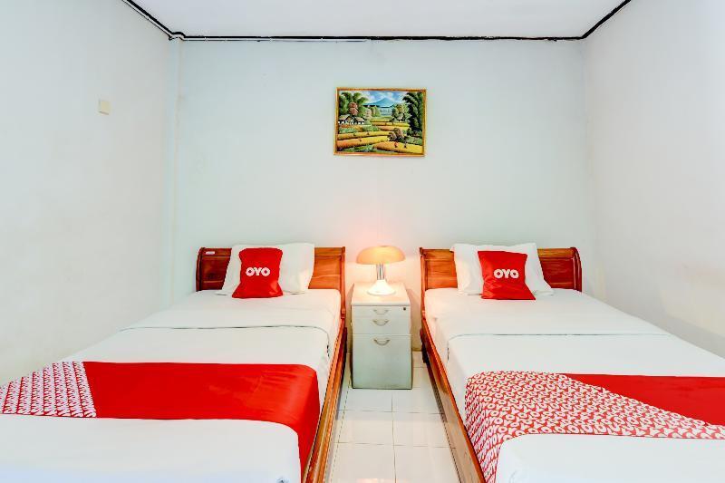 Кебумен: OYO 90385 Hotel Cadaka