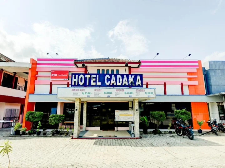 Кебумен: OYO 90385 Hotel Cadaka