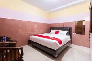 Медан: Formerly RedDoorz Plus @ Jalan Gatot Subroto Medan