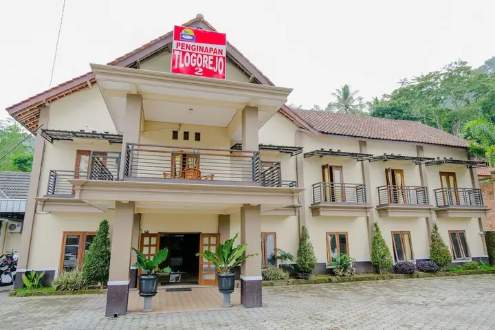 Нгебель: SPOT ON 2448 Hotel Tlogorejo 2