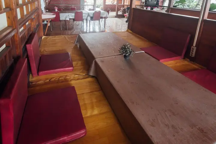 Амбон: OYO 1300 Crecia Guest House