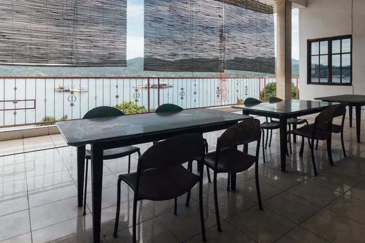 Амбон: OYO 2269 Hotel Astika
