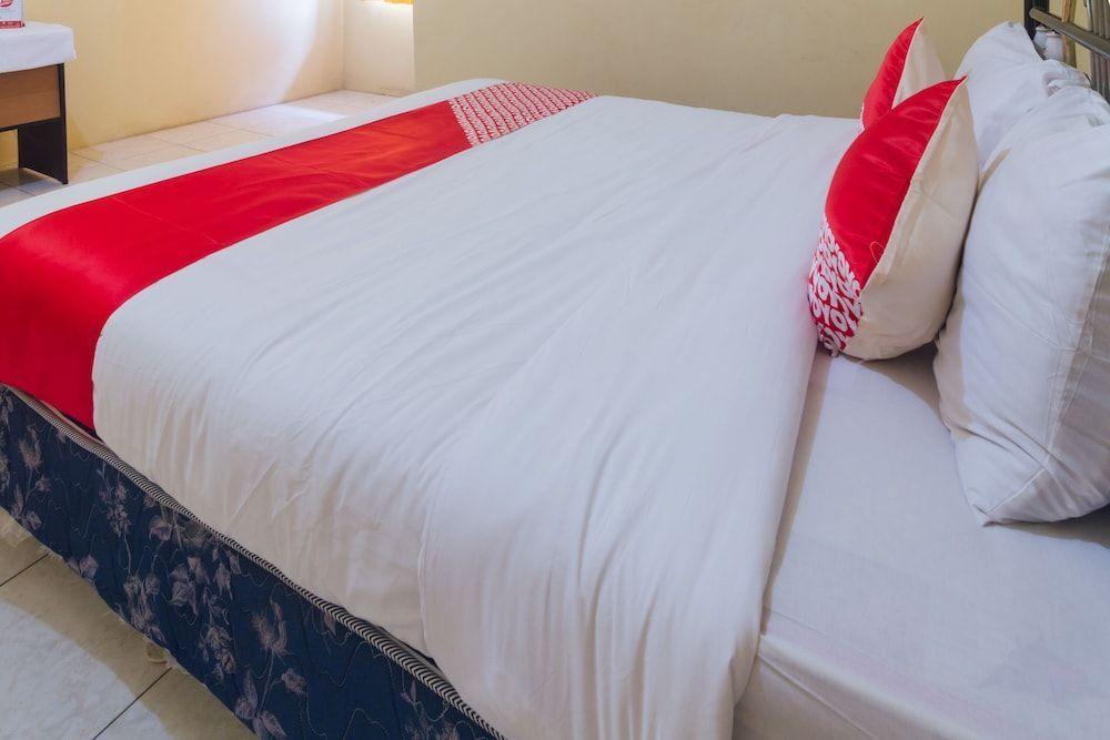 Амбон: OYO 2269 Hotel Astika
