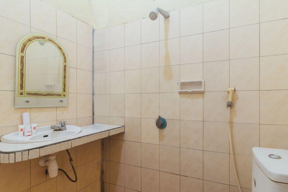 Амбон: OYO 2269 Hotel Astika