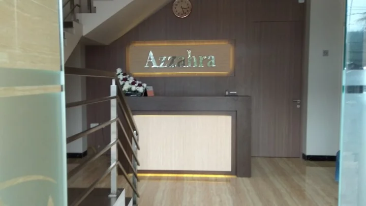 Амбон: Super OYO 1006 Azzahra Guest House Syariah