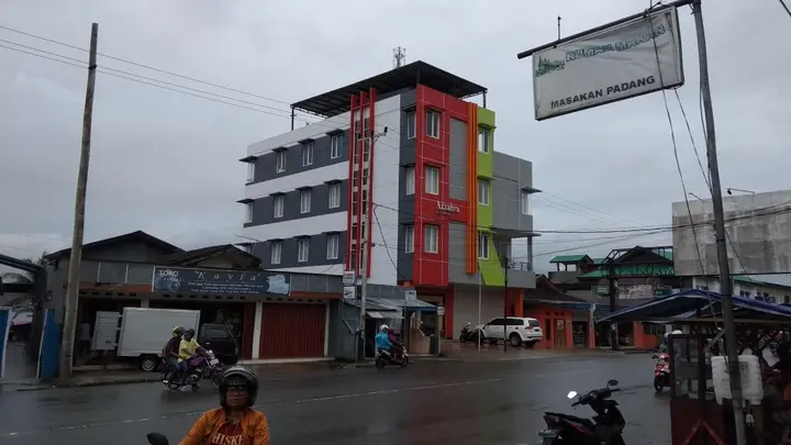 Амбон: Super OYO 1006 Azzahra Guest House Syariah