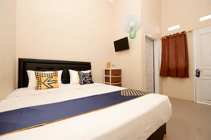 SPOT ON 2027 Putri Guest House Syariah — фото 5
