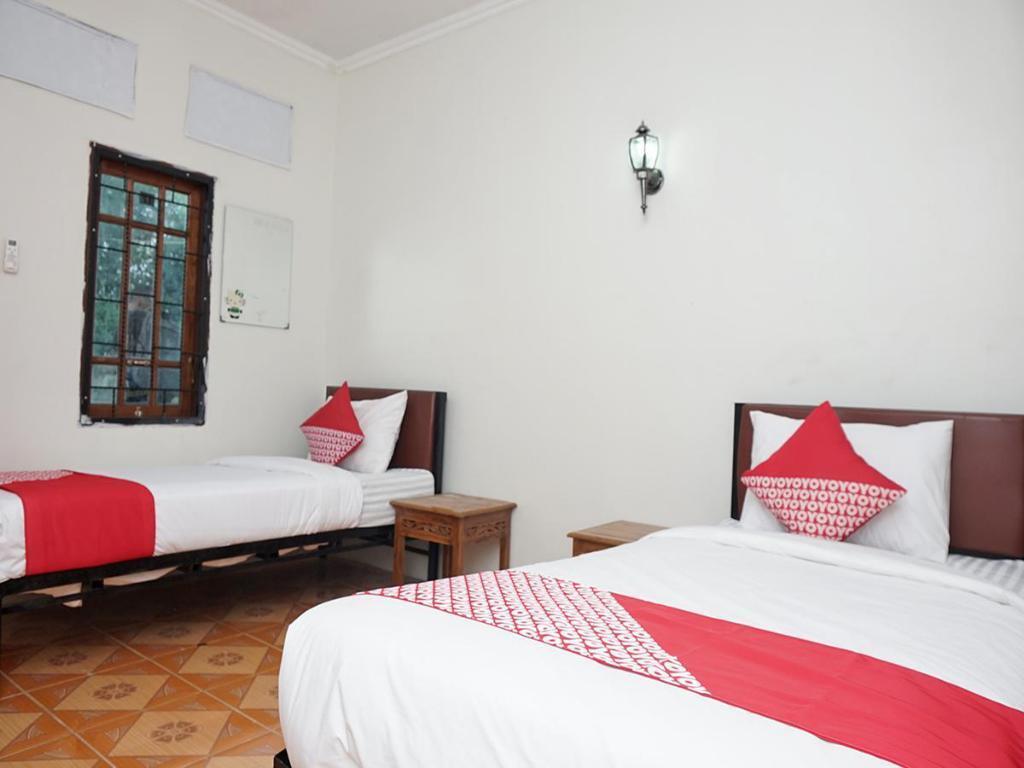 Лаве Пербунга: OYO 2410 Intan Hotel