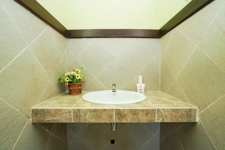 Тубан: OYO 1588 Hotel Bintang