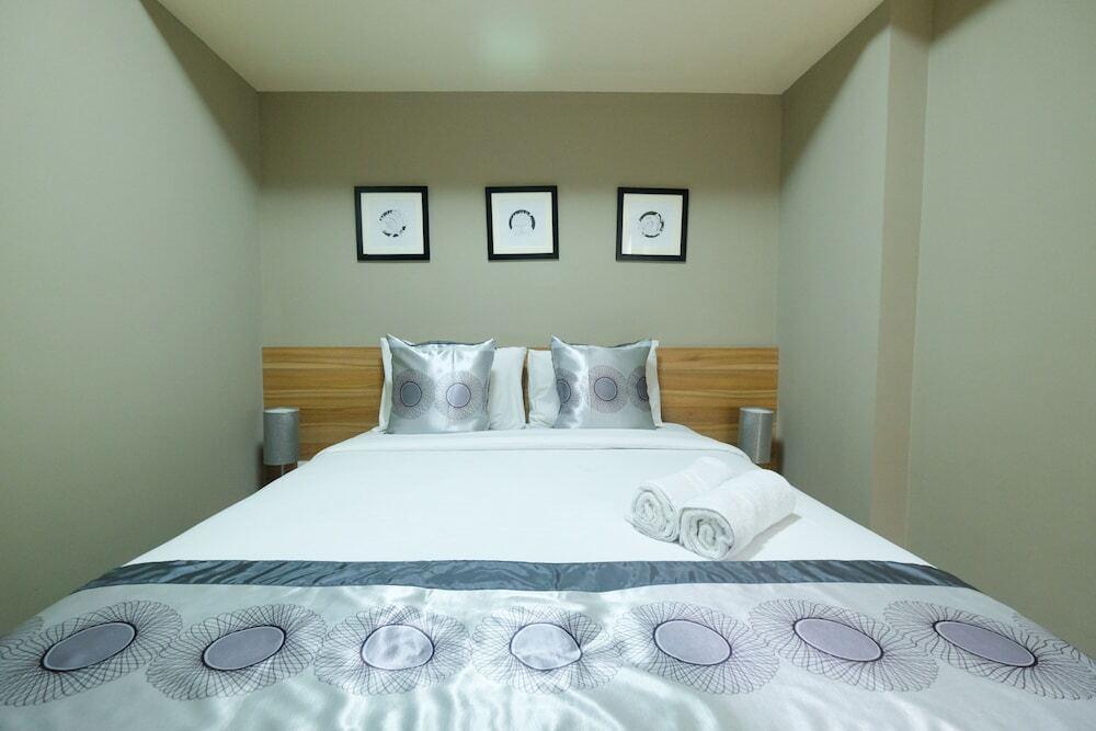 Modern and Good 2BR Mustika Golf Apartment — фото 1