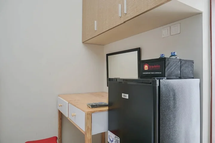 Депок: Comfort Studio Apartment at Margonda Residence 4 near UI