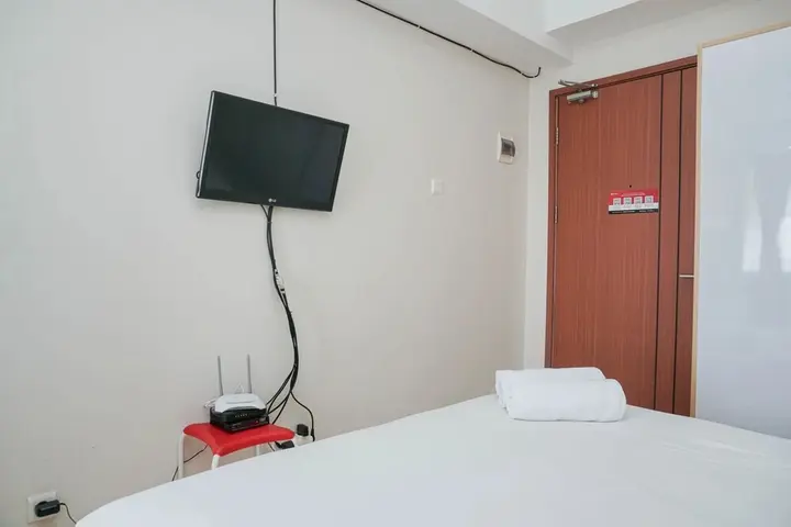 Депок: Comfort Studio Apartment at Margonda Residence 4 near UI