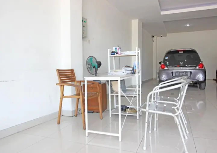 Суракарта: Guest House Taman Sari