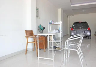 Суракарта: Guest House Taman Sari