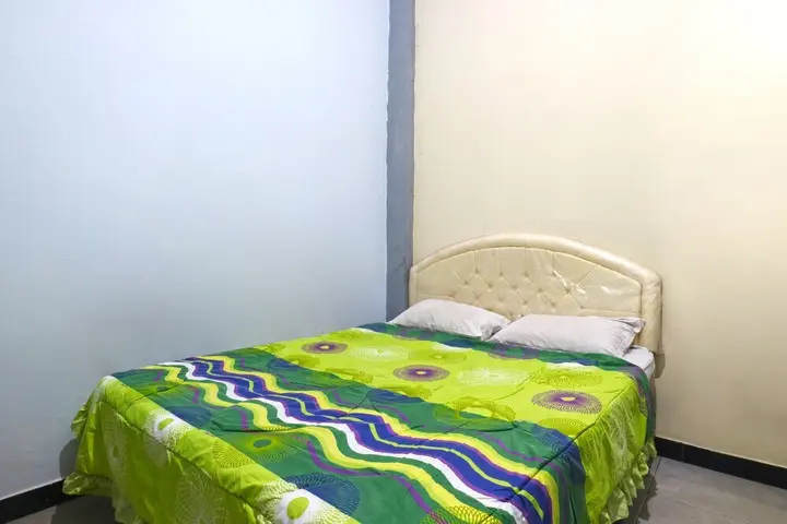 Сурабая: Kartika Homestay Syariah