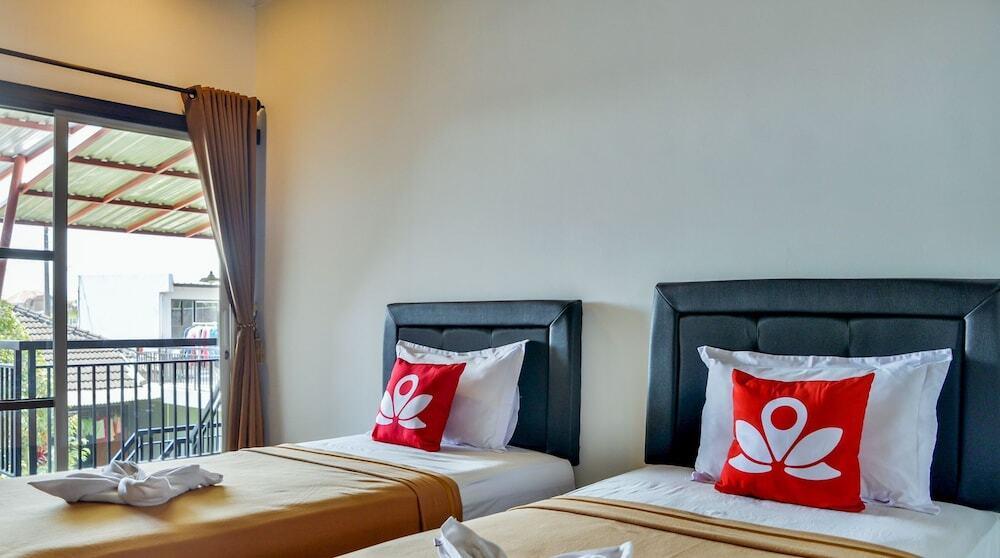 Батуретно: ZEN Rooms Adisucipto Airport Hostel