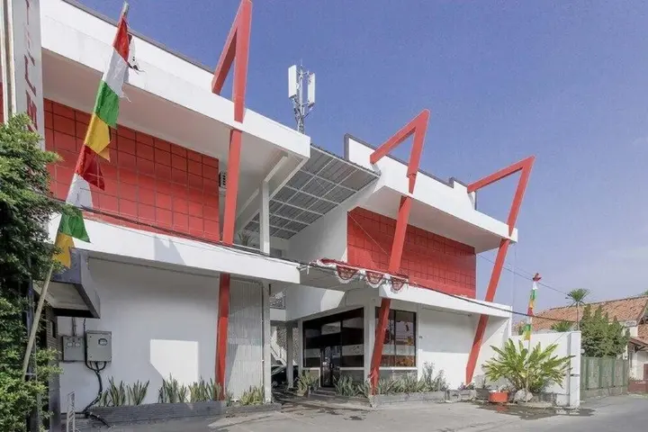 Чиребон: La Mega Hotel Cirebon by Reddoorz