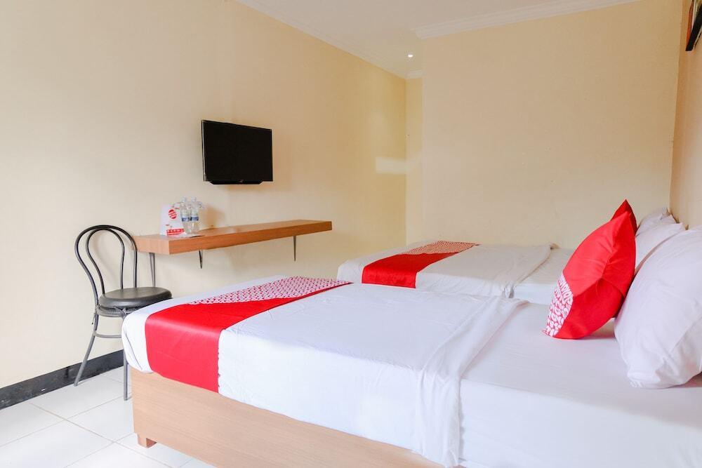 Бату: Grand Ijen Hotel by Oyo Rooms