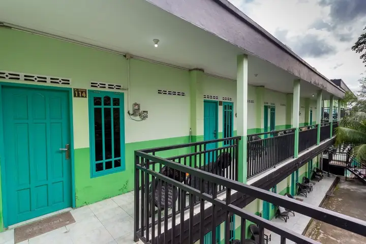 carousel image 0