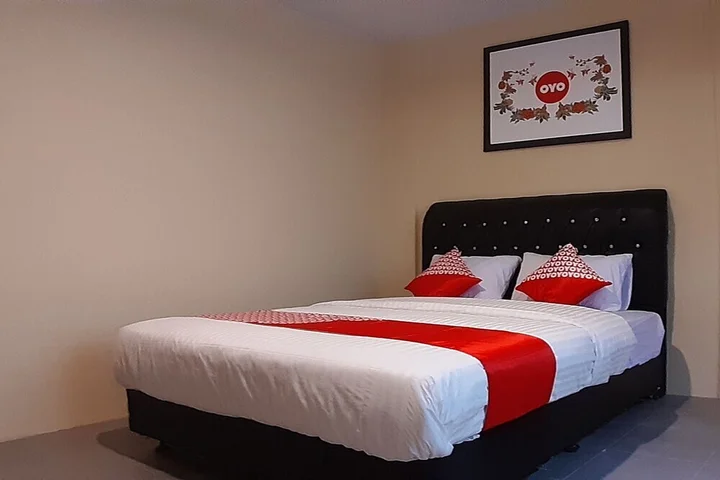 Медан: Angelyn Home Stay by OYO Rooms